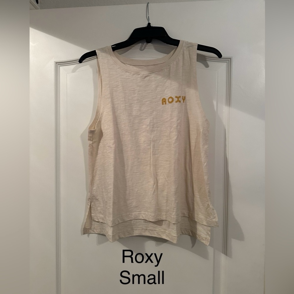 Roxy sleeveless top.